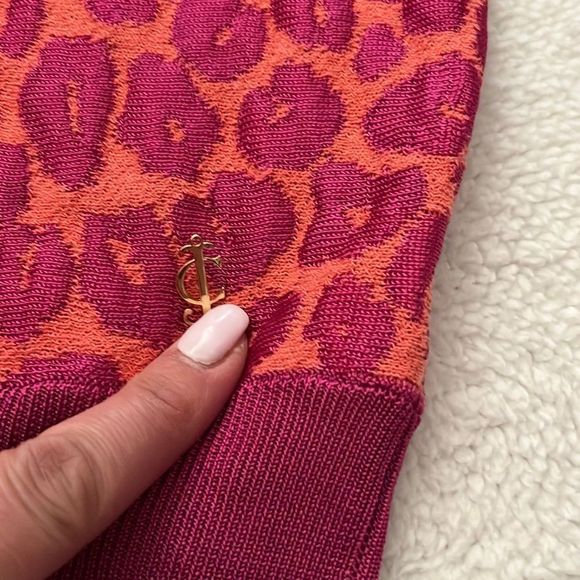Juicy Couture Leopard Cheetah Sweater - Picture 4 of 7